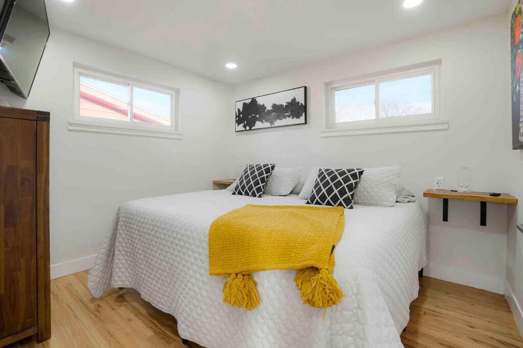 Willa Sleeps 16 - 15 Min/Downtown, 10 Min/Medical Center Aurora Zewnętrze zdjęcie