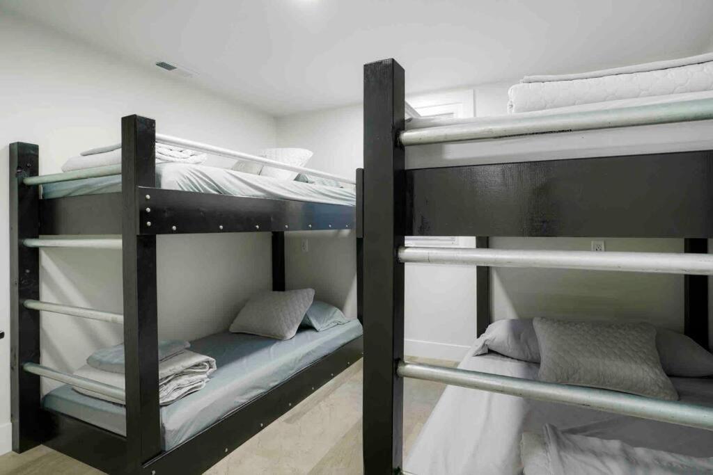 Willa Sleeps 16 - 15 Min/Downtown, 10 Min/Medical Center Aurora Zewnętrze zdjęcie